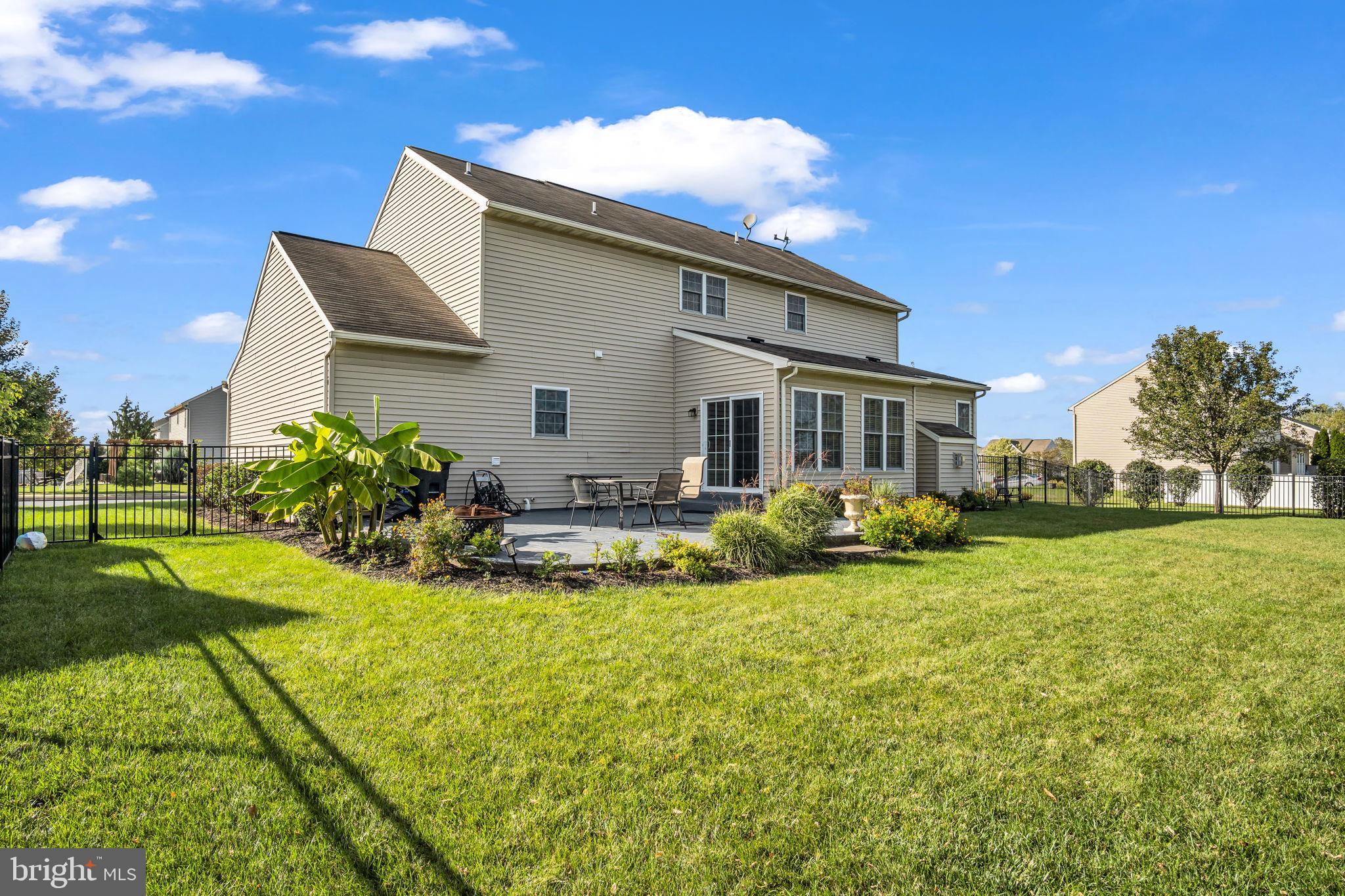 470 SWEETWATER DR L-0120