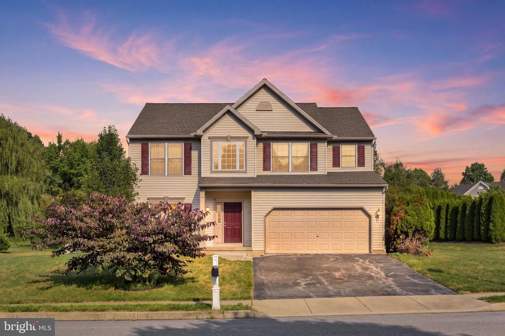 14 SWEETBRIAR LN L-0010