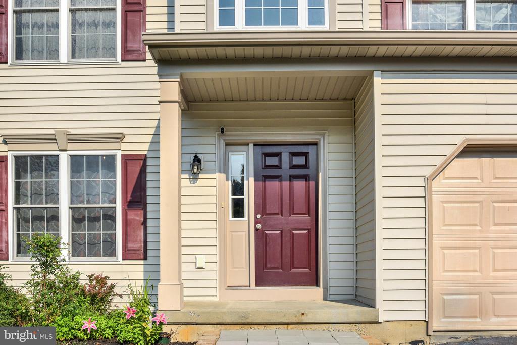 14 SWEETBRIAR LN L-0010