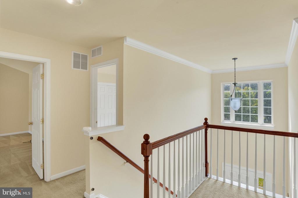 14 SWEETBRIAR LN L-0010