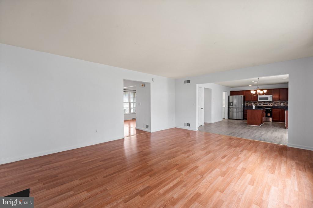 336 SPRINGBROOK DRIVE