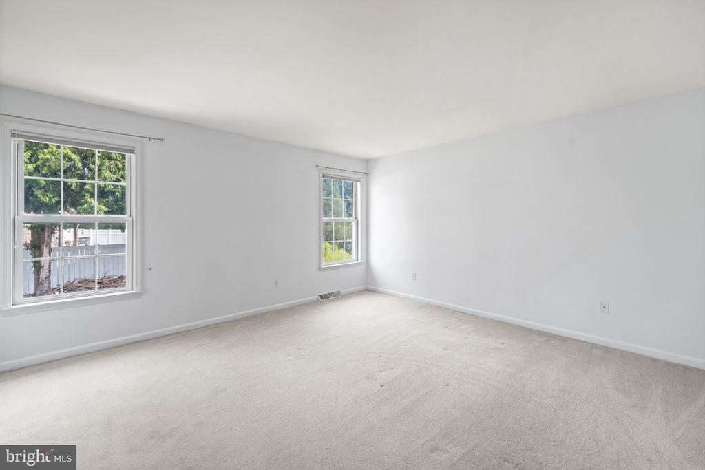 336 SPRINGBROOK DRIVE