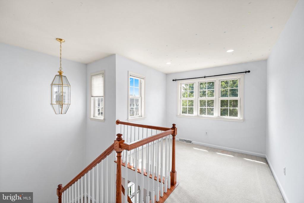 336 SPRINGBROOK DRIVE