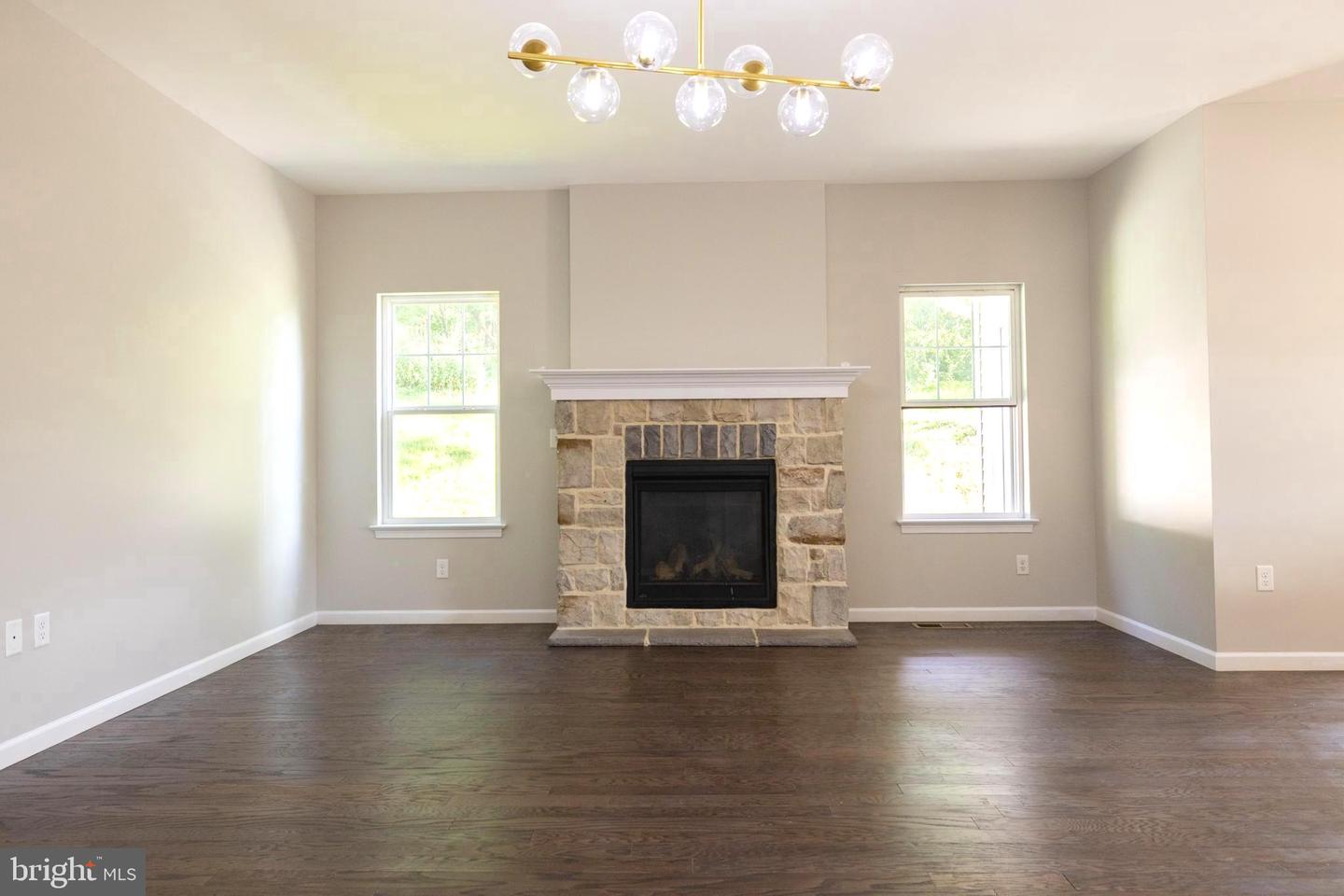 200 Rockville Blvd