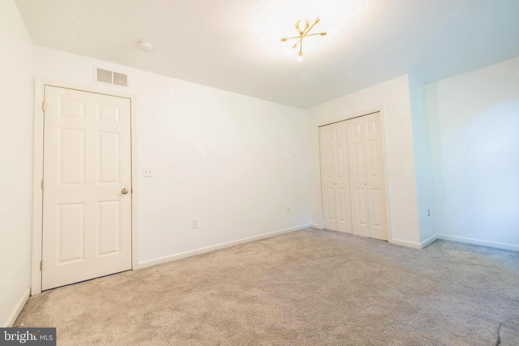 200 Rockville Blvd