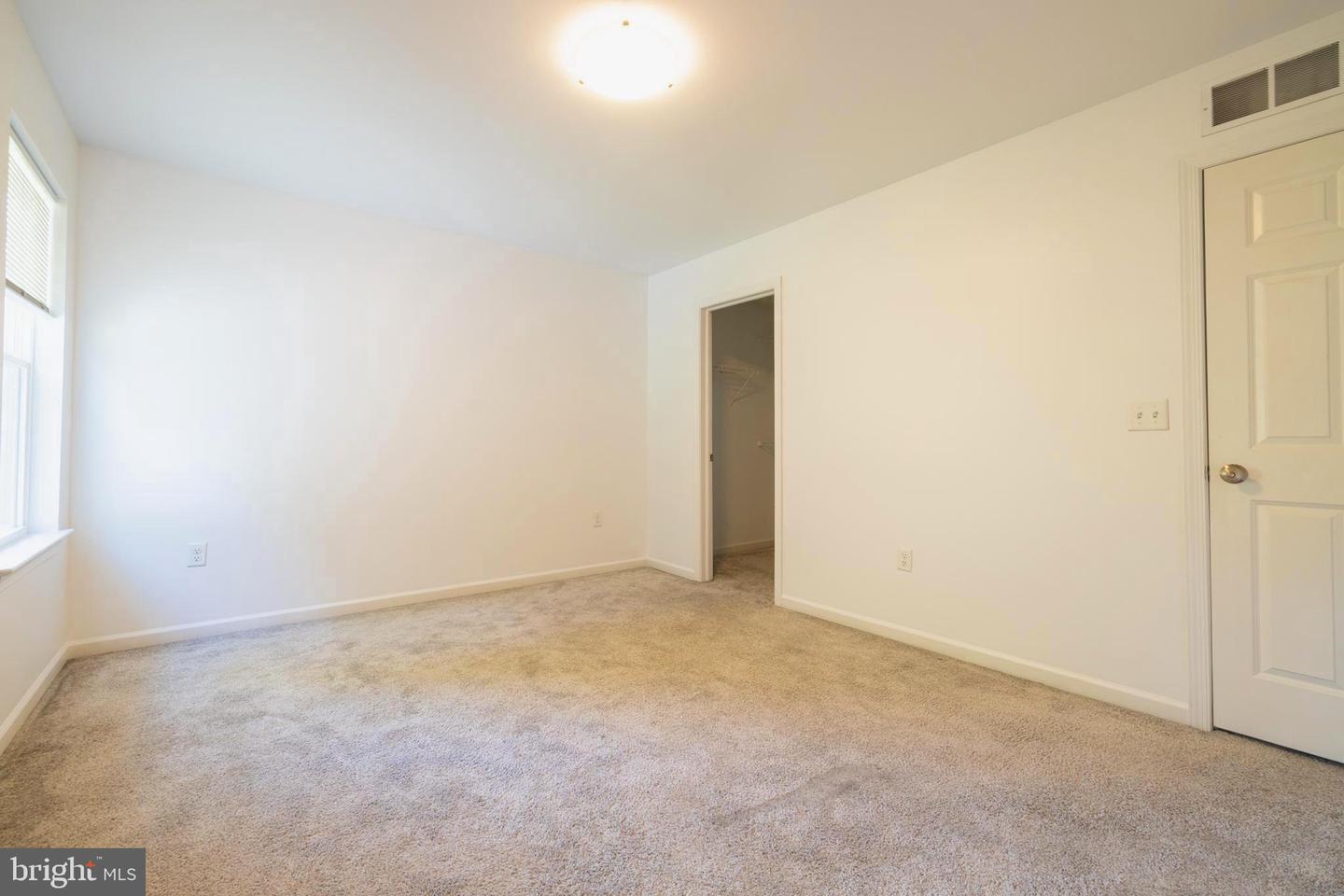 200 Rockville Blvd