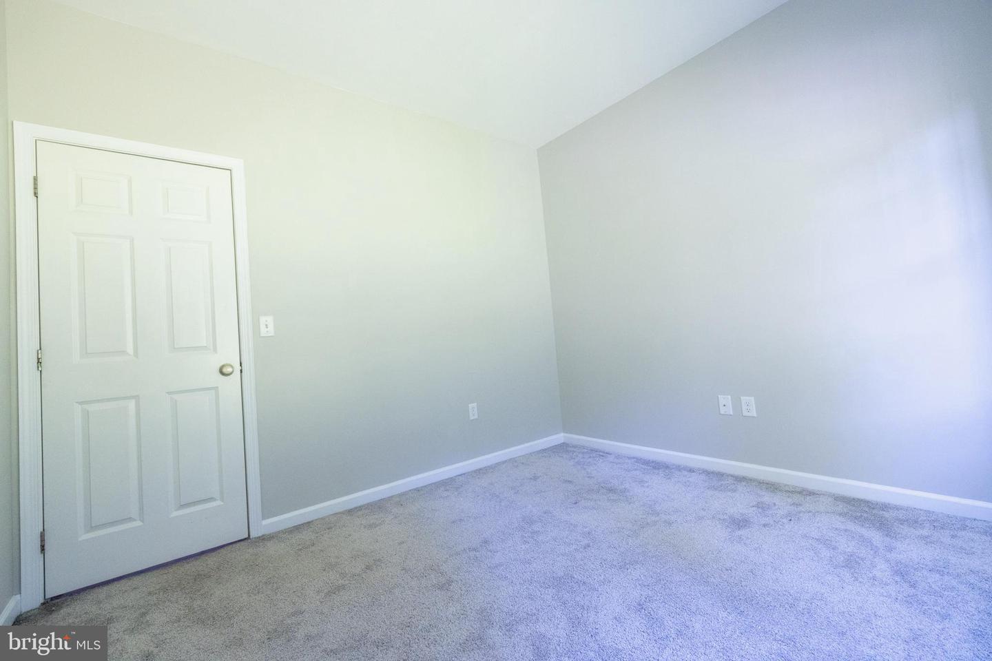 200 Rockville Blvd