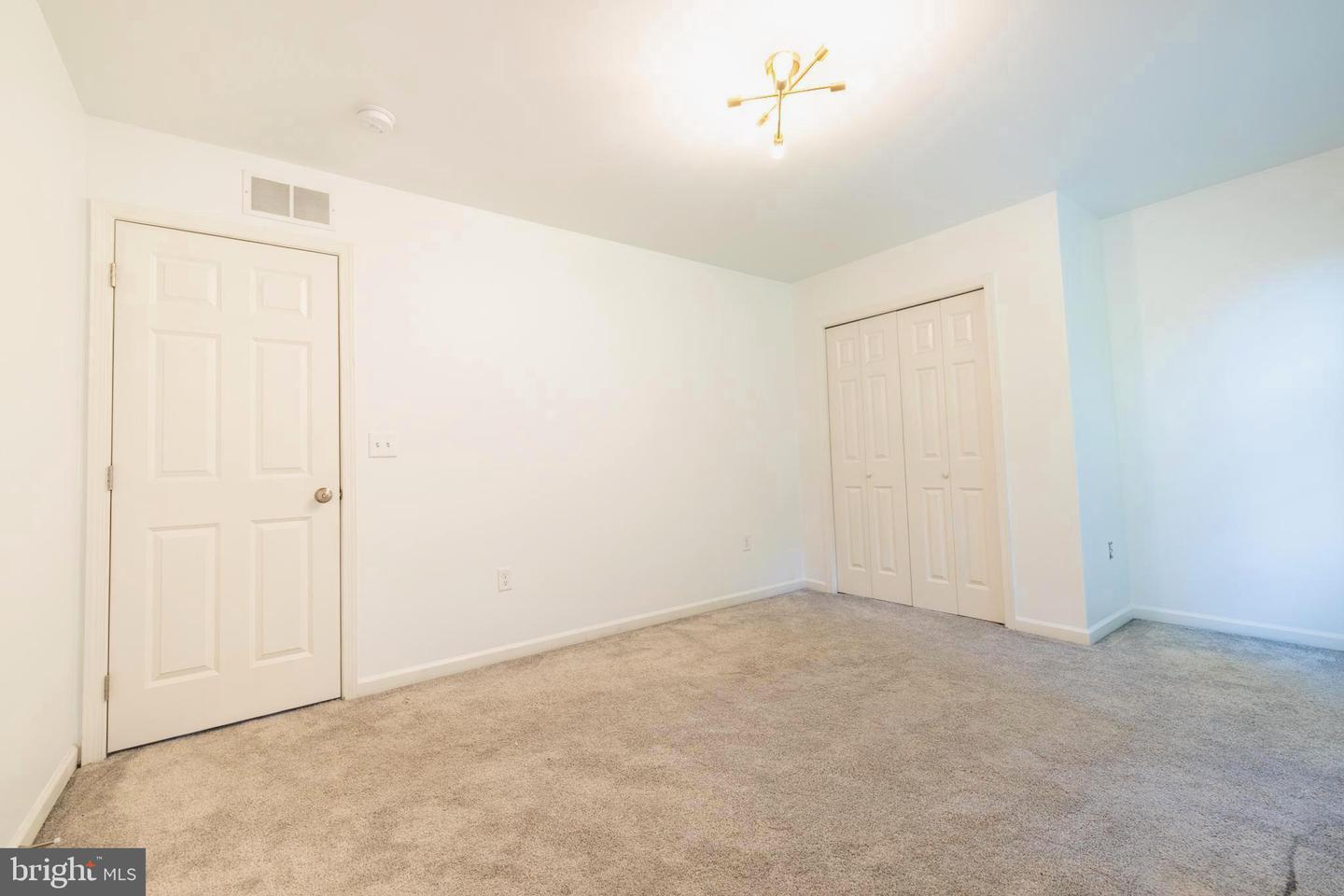 200 Rockville Blvd