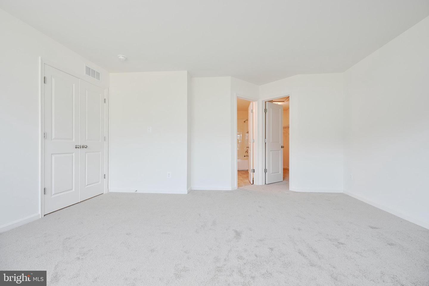 55 Madison Dr