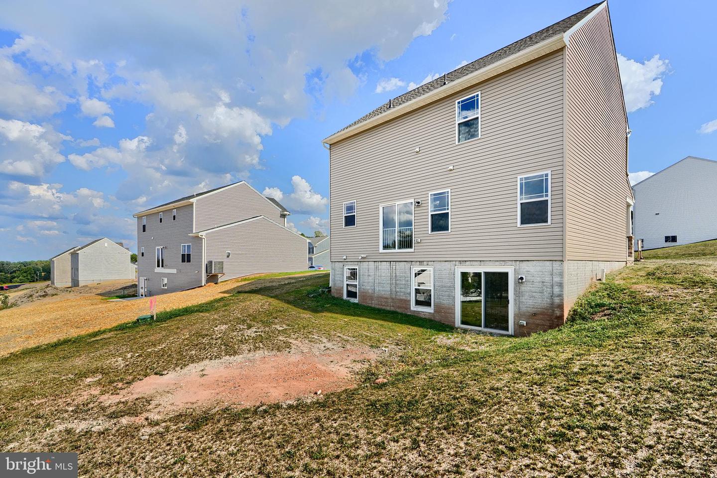55 Madison Dr