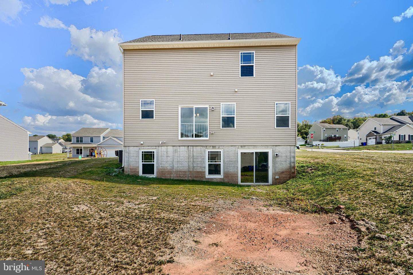 55 Madison Dr