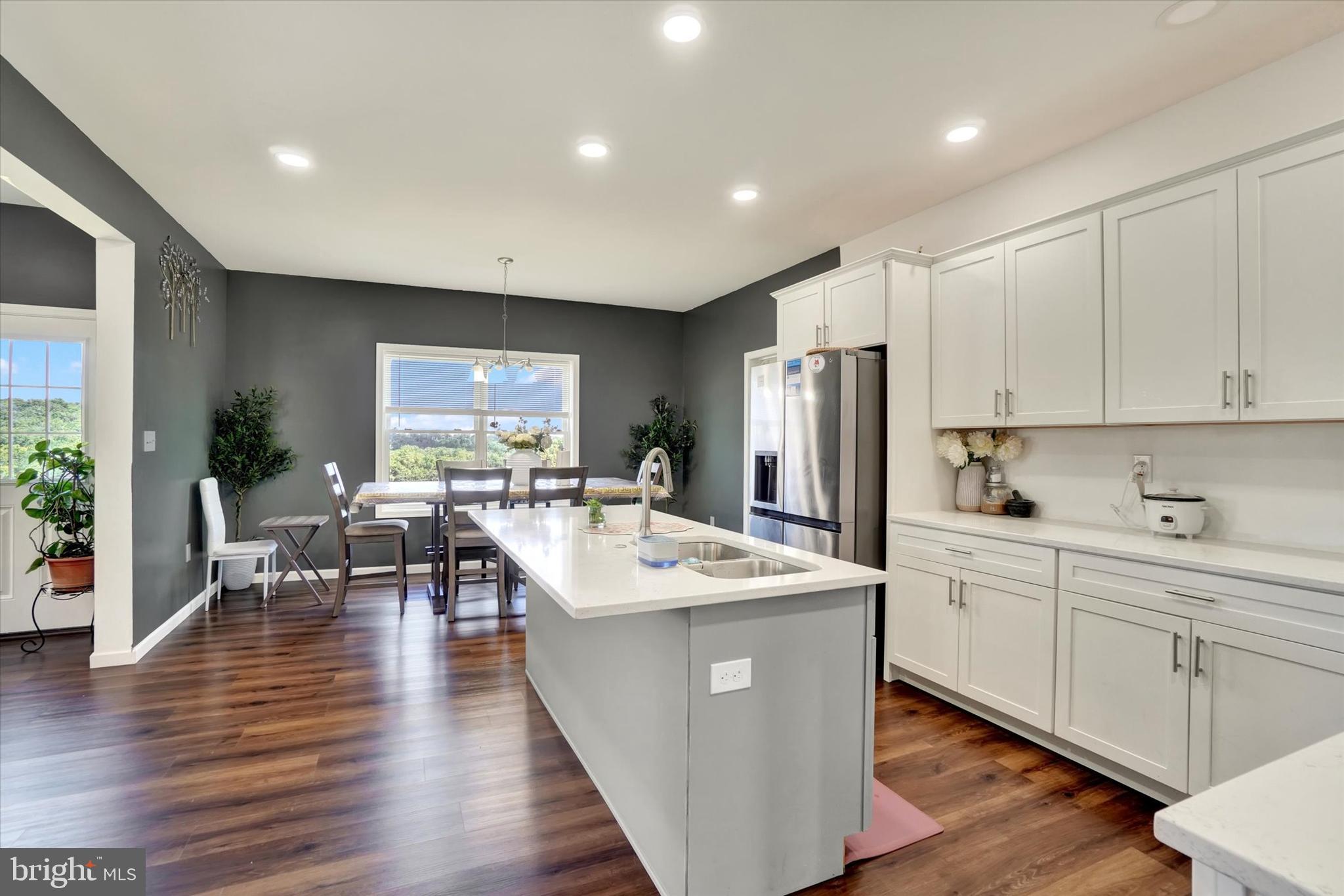 13 BENTLEY COURT