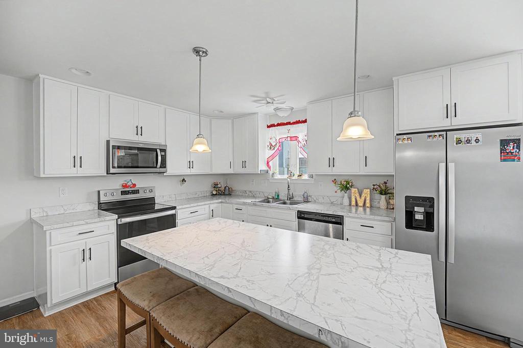 252 VALLEY VIEW CIRCLE