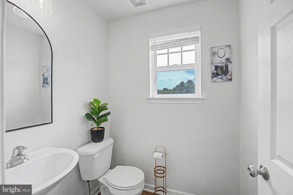 252 VALLEY VIEW CIRCLE