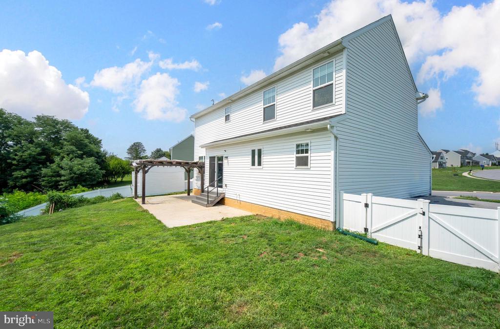 252 VALLEY VIEW CIRCLE
