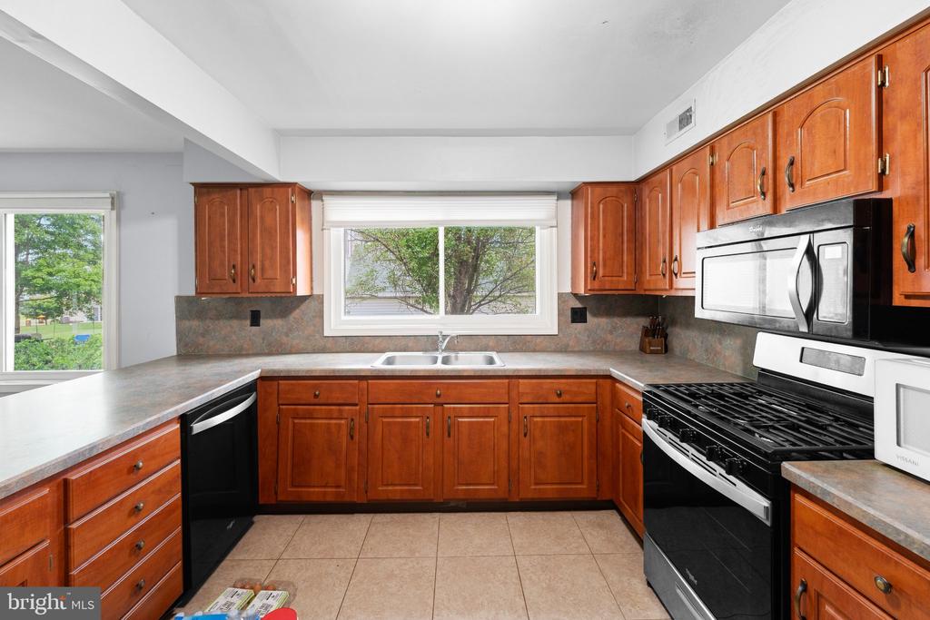 2188 ESBENSHADE ROAD