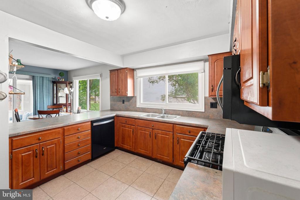 2188 ESBENSHADE ROAD