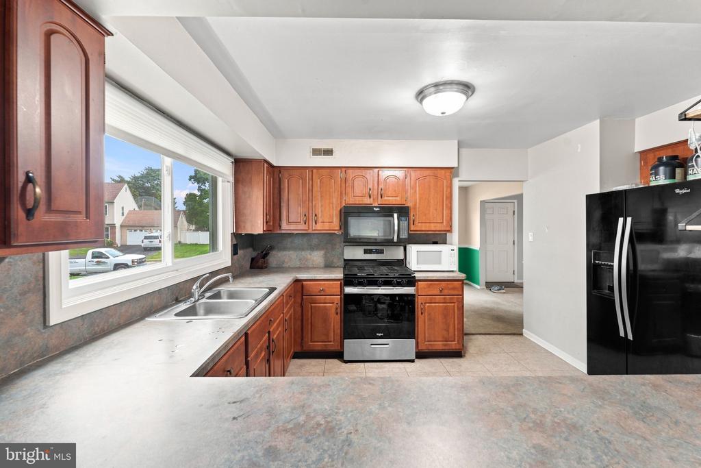 2188 ESBENSHADE ROAD