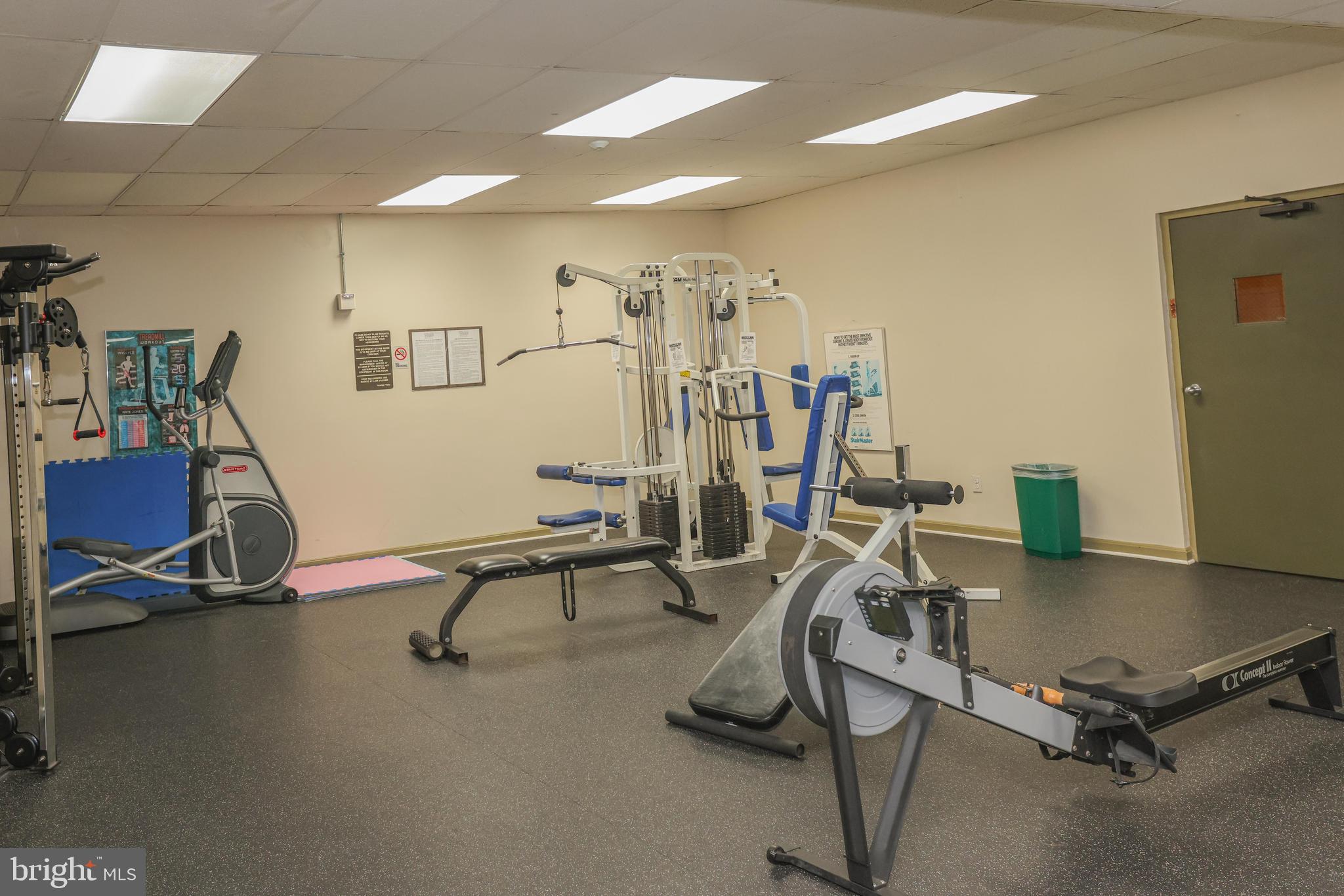 6001 Arlington Blvd #605