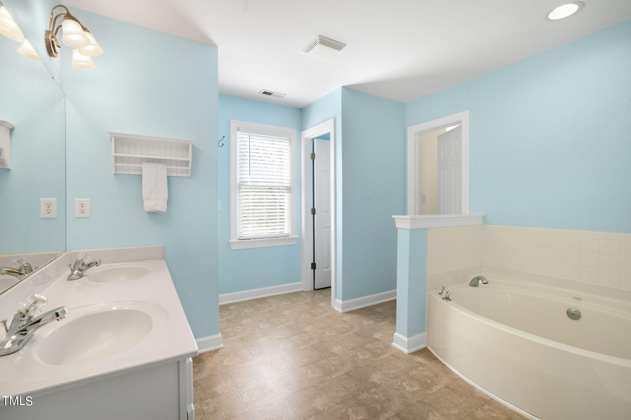 610 Scotts Ridge Trail