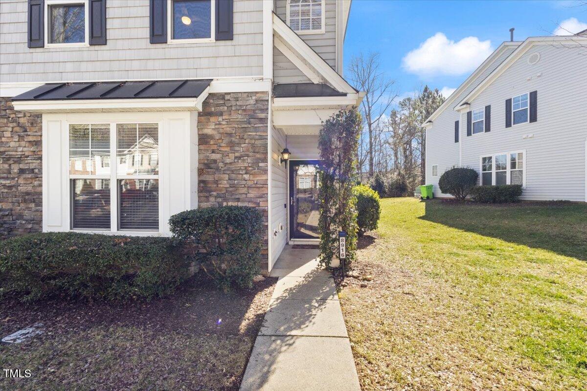 8916 Camden Park Drive