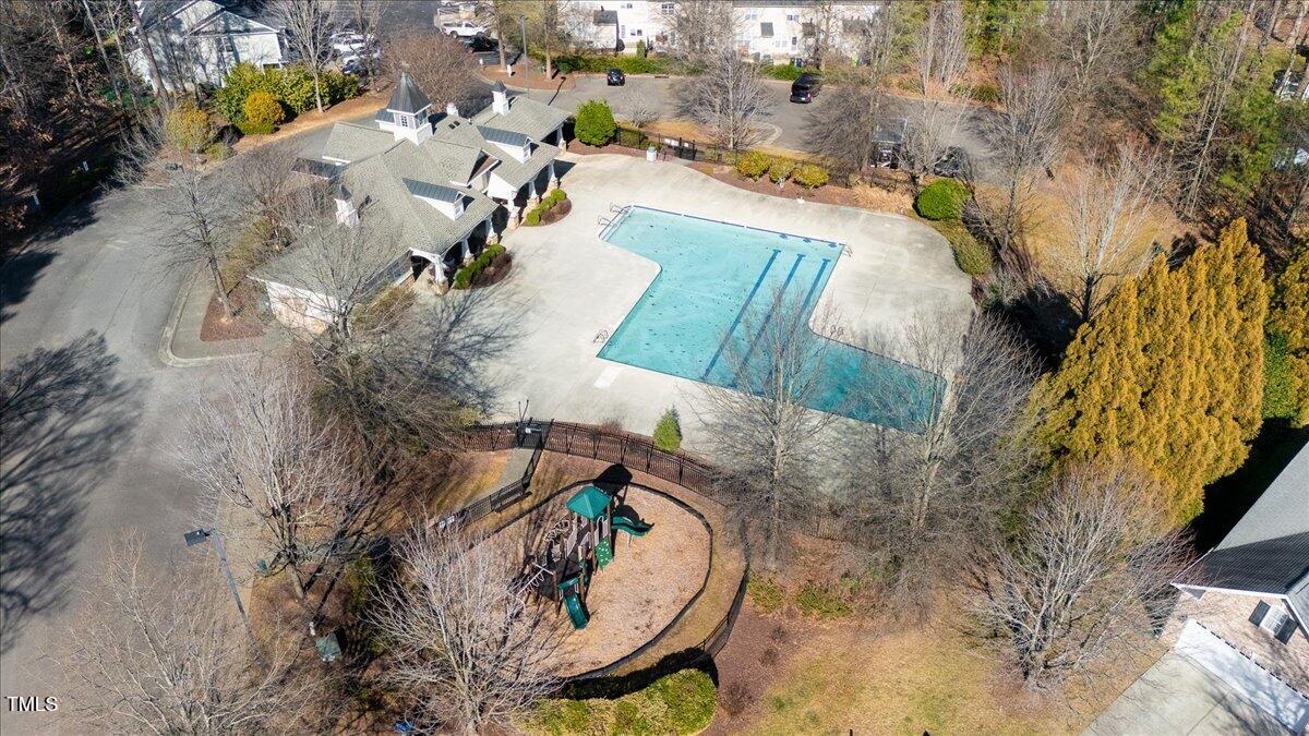 8916 Camden Park Drive