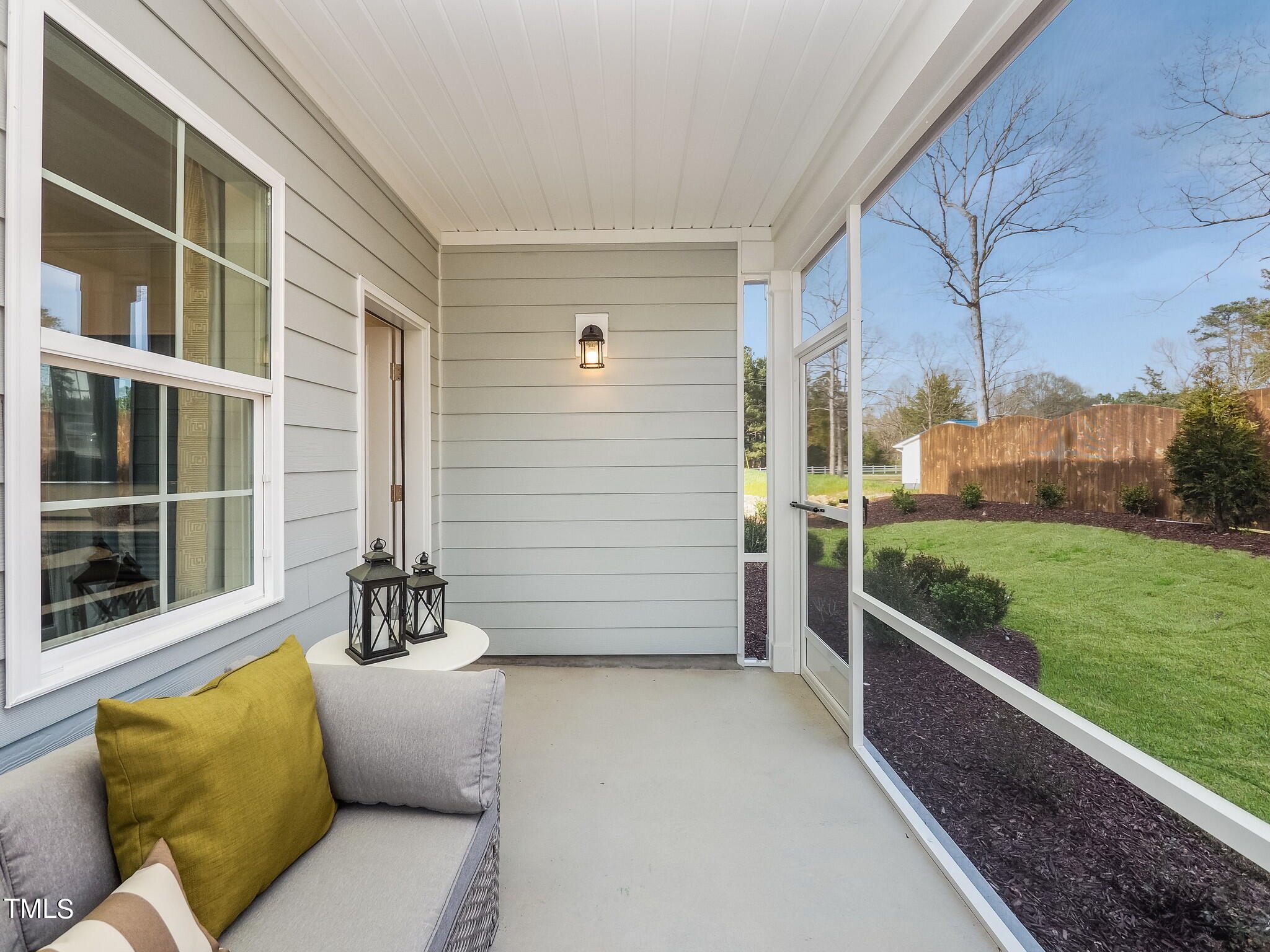 1228 Coral Cay Bend