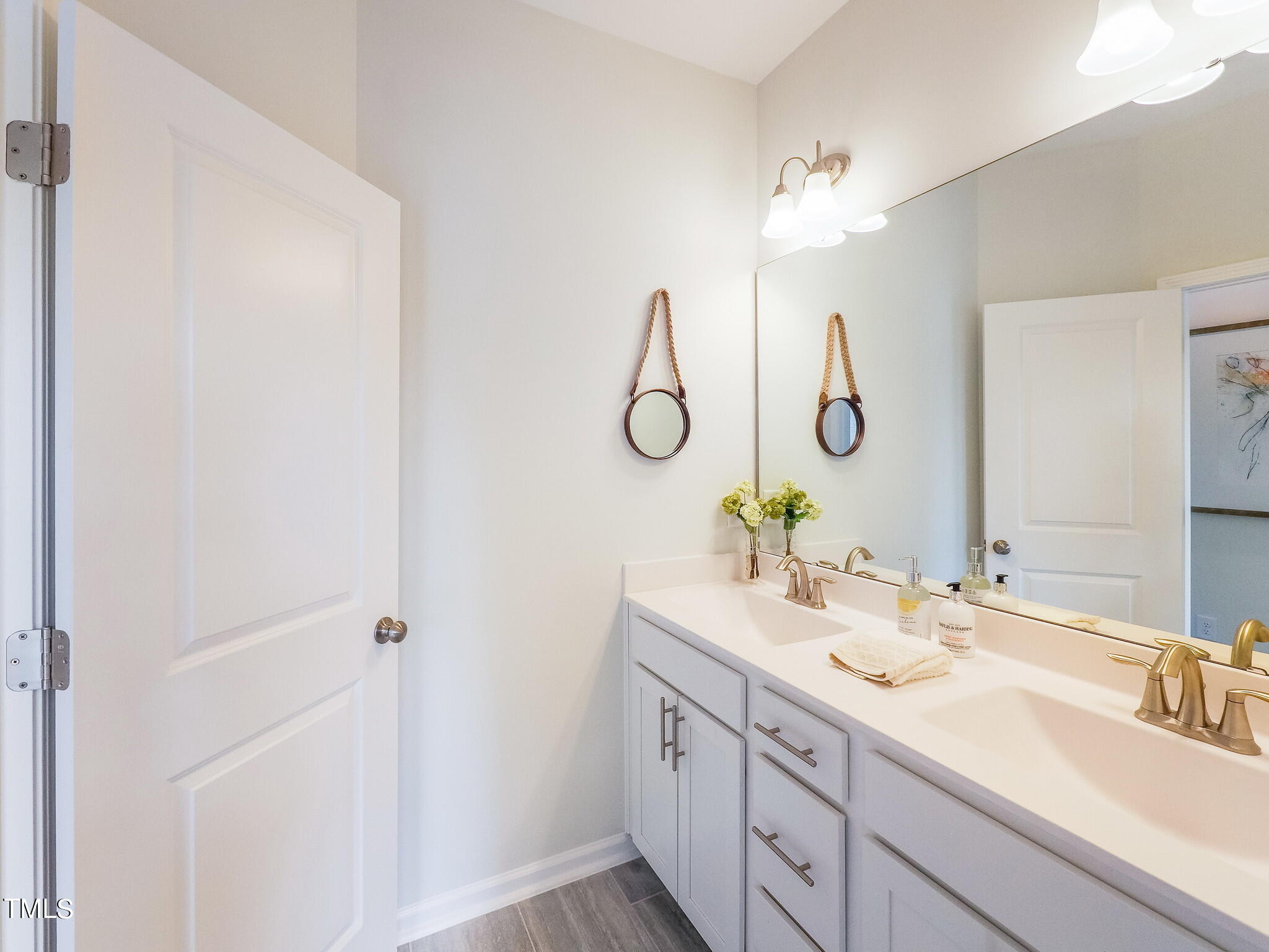 1228 Coral Cay Bend