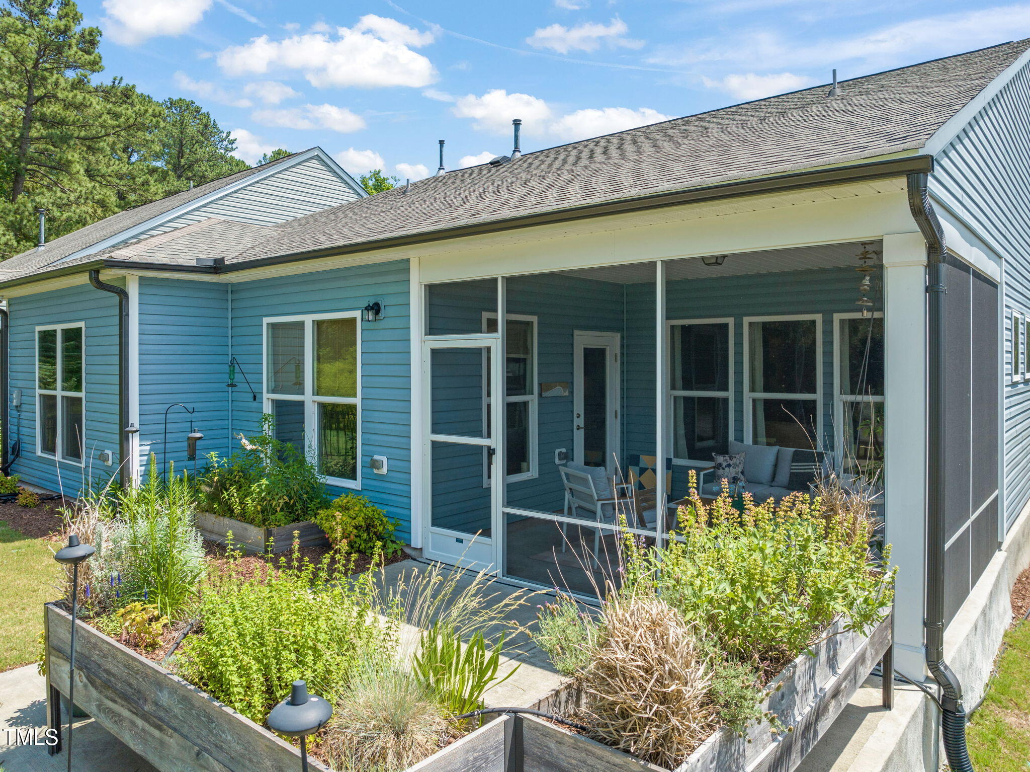 2404 Azalea Drive