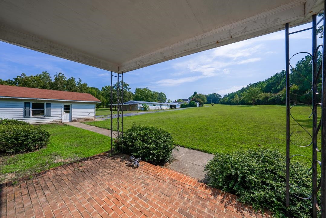 7202 Blalock Road