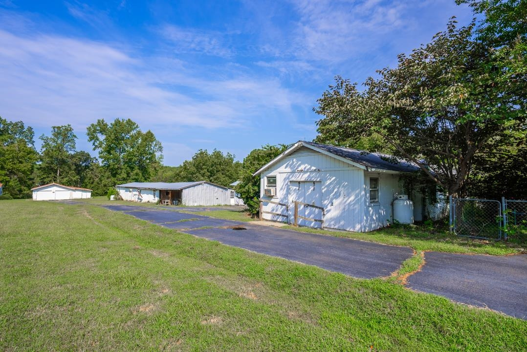 7202 Blalock Road