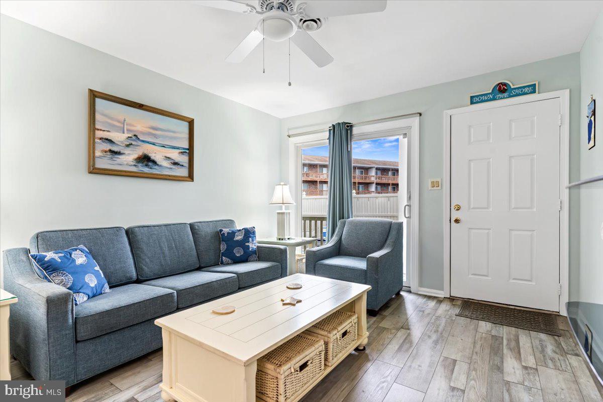 14409 LIGHTHOUSE AVENUE 6