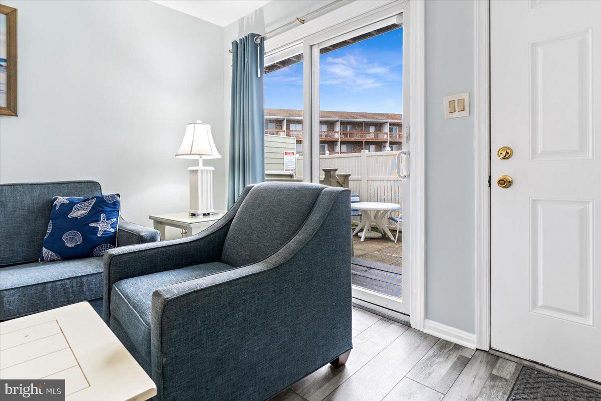 14409 LIGHTHOUSE AVENUE 6