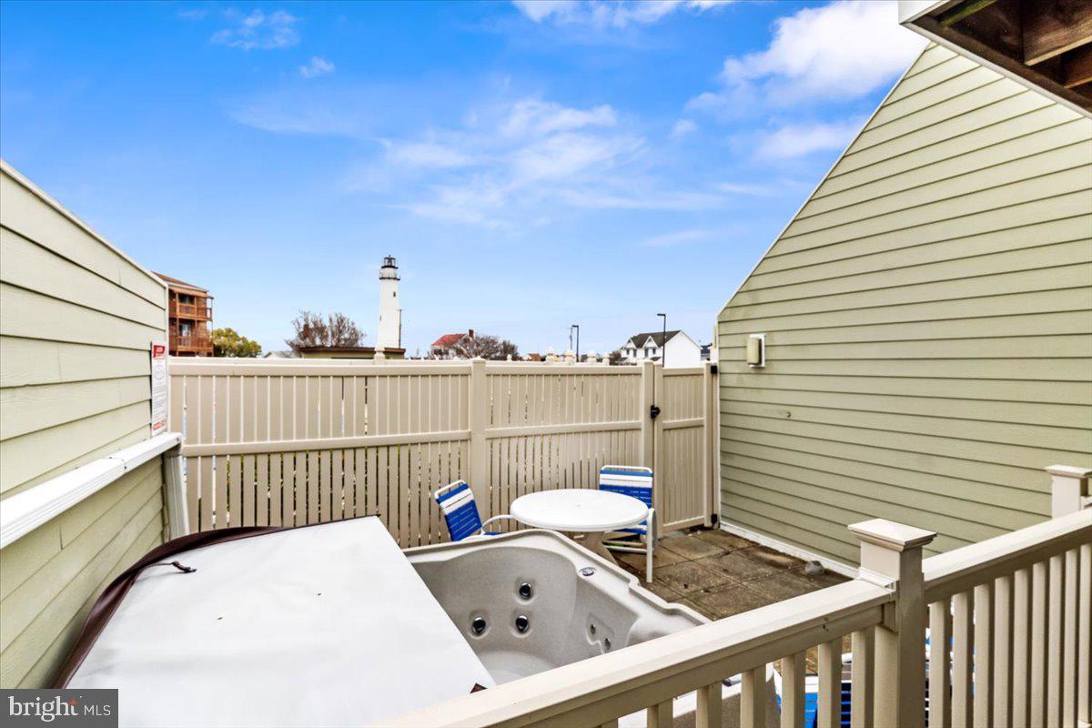 14409 LIGHTHOUSE AVENUE 6