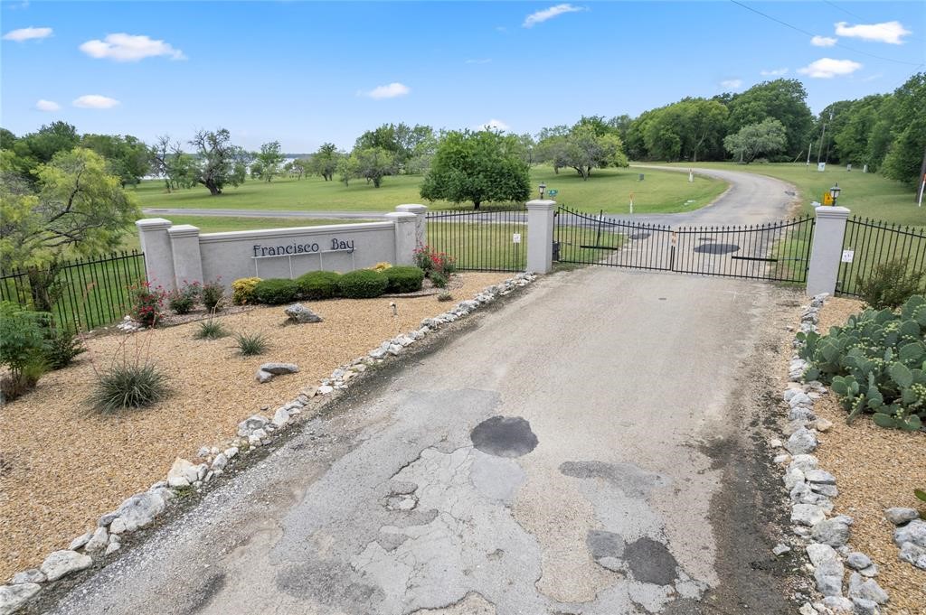 Lot 9 Francisco Bay