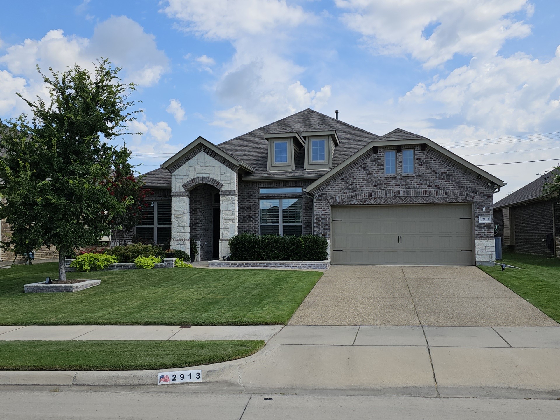 2913 Winchester Avenue