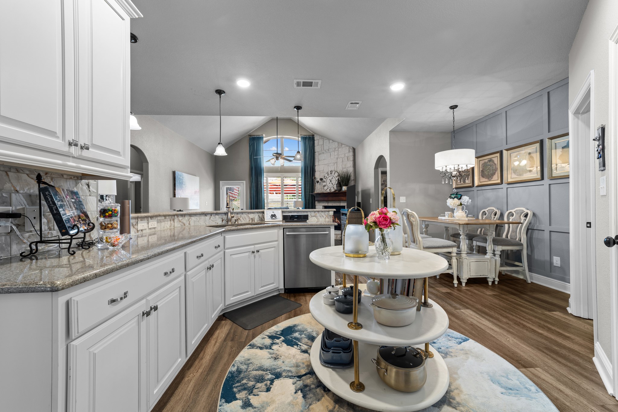 2913 Winchester Avenue