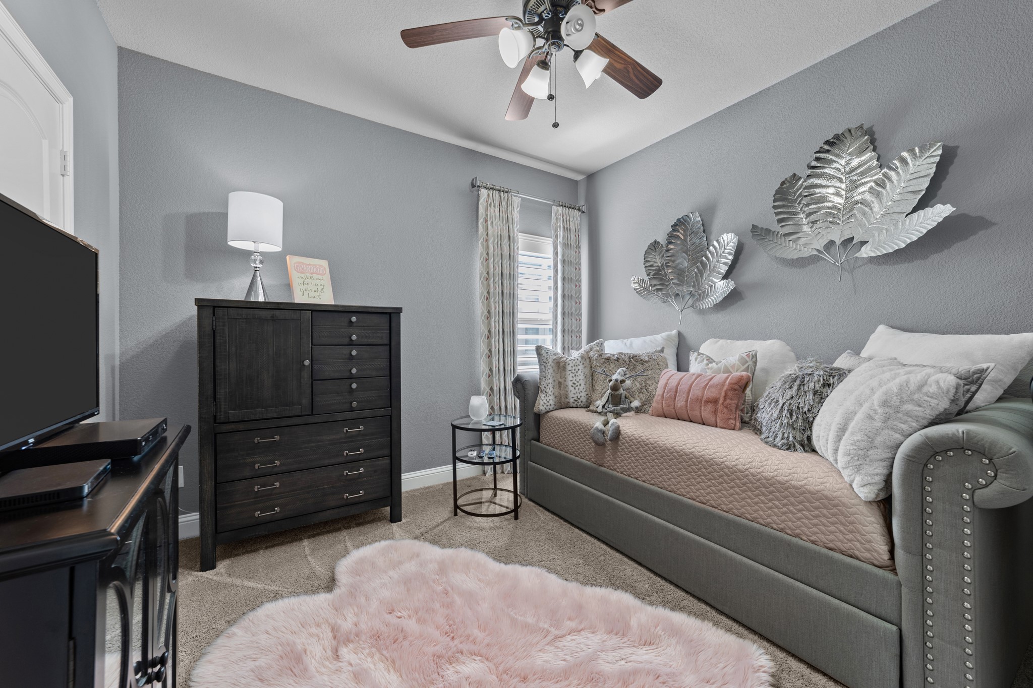 2913 Winchester Avenue