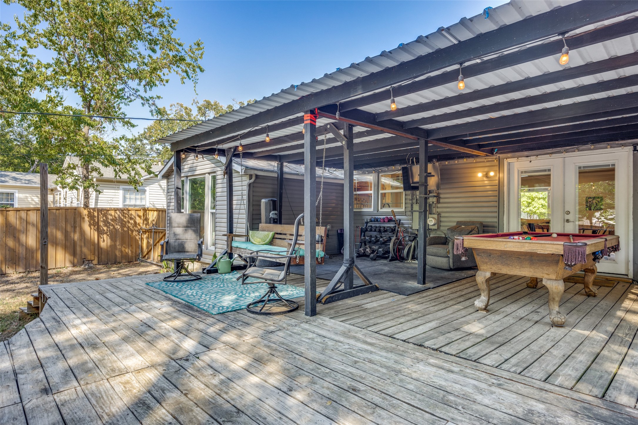 1406 W Shepherd Street