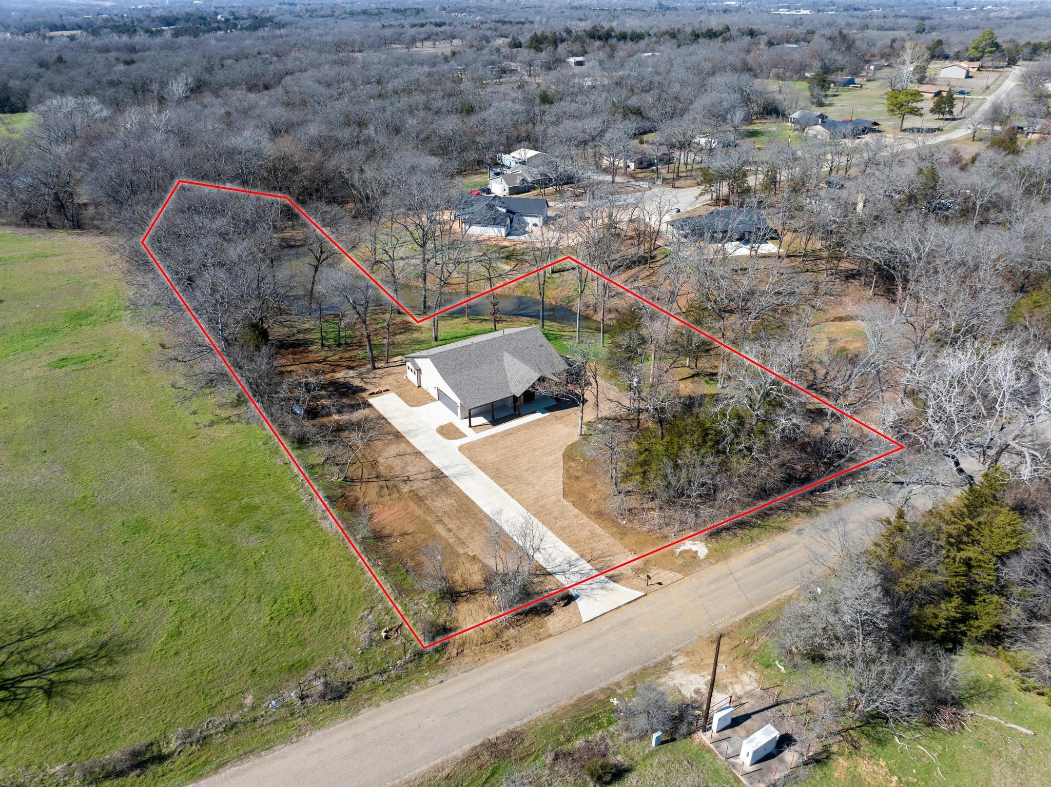 1513 Desvoignes Road