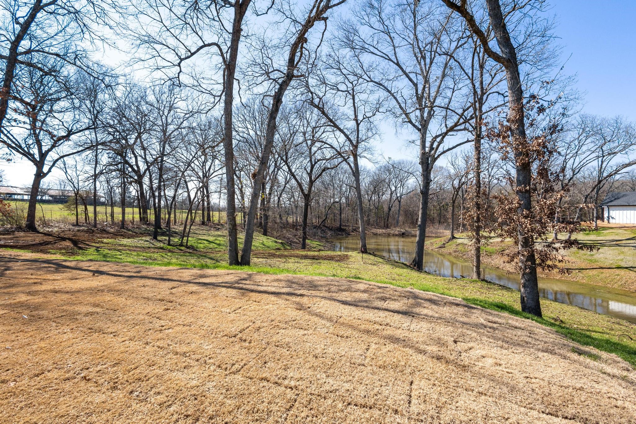 1513 Desvoignes Road