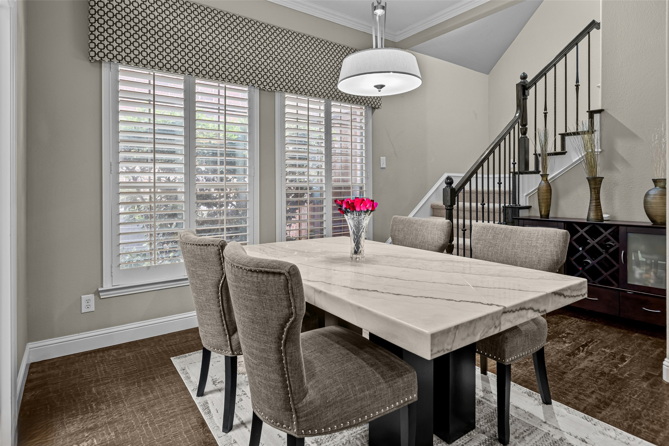 429 S Hampton Court