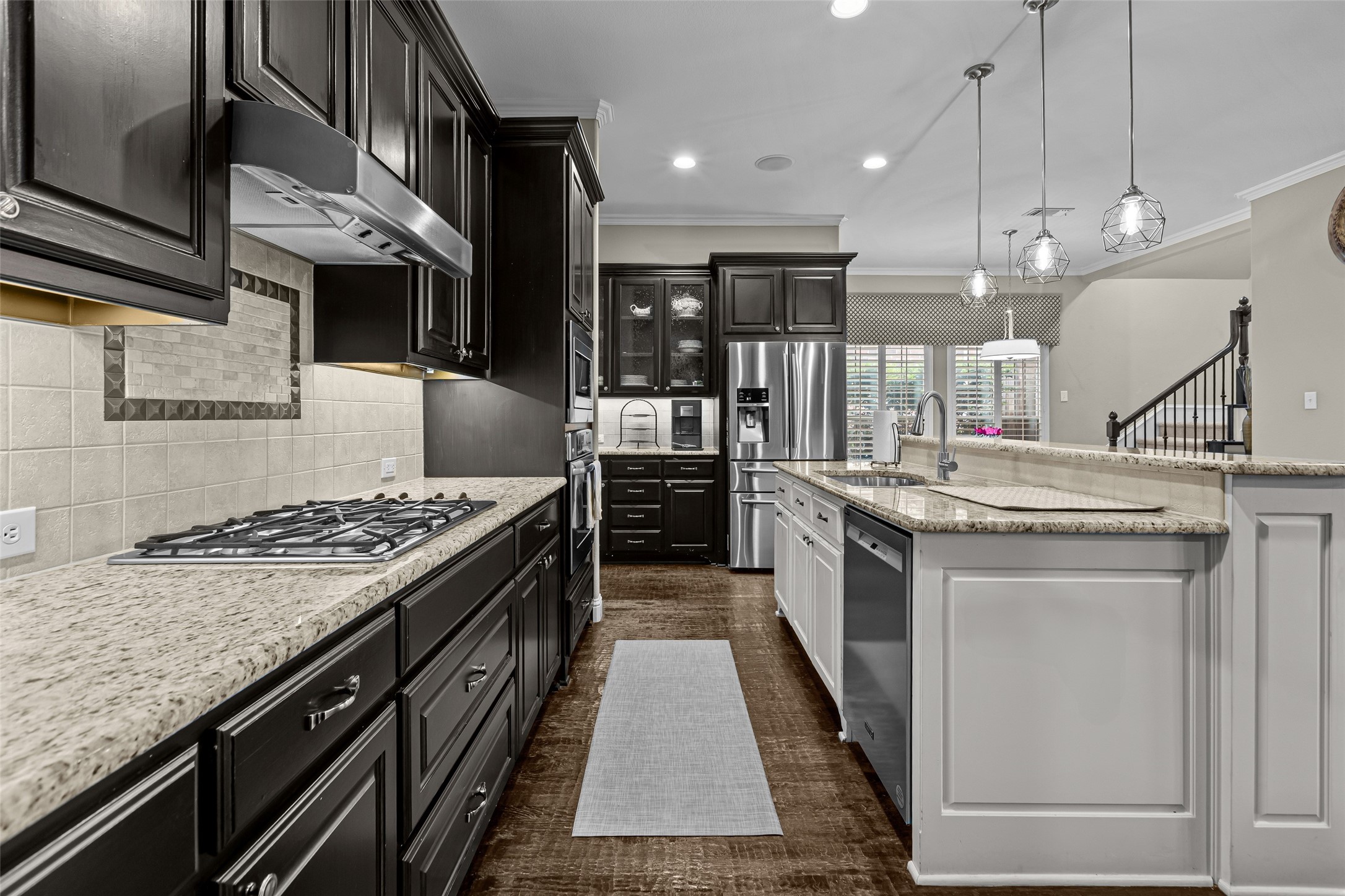 429 S Hampton Court