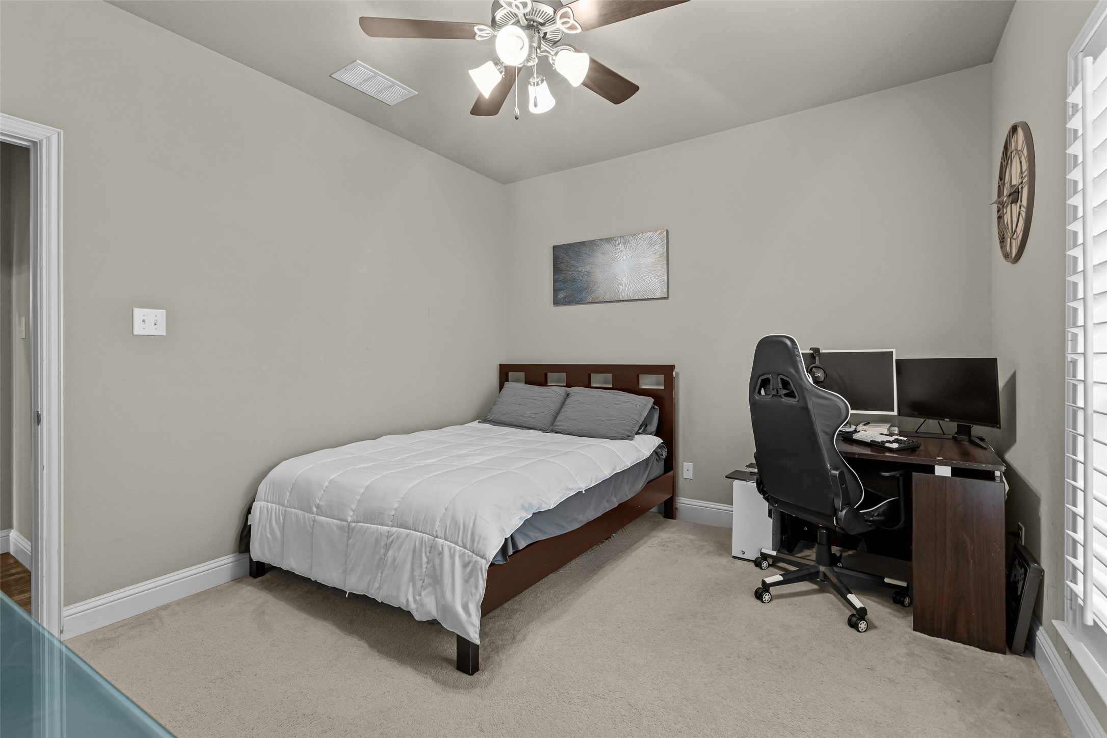 429 S Hampton Court