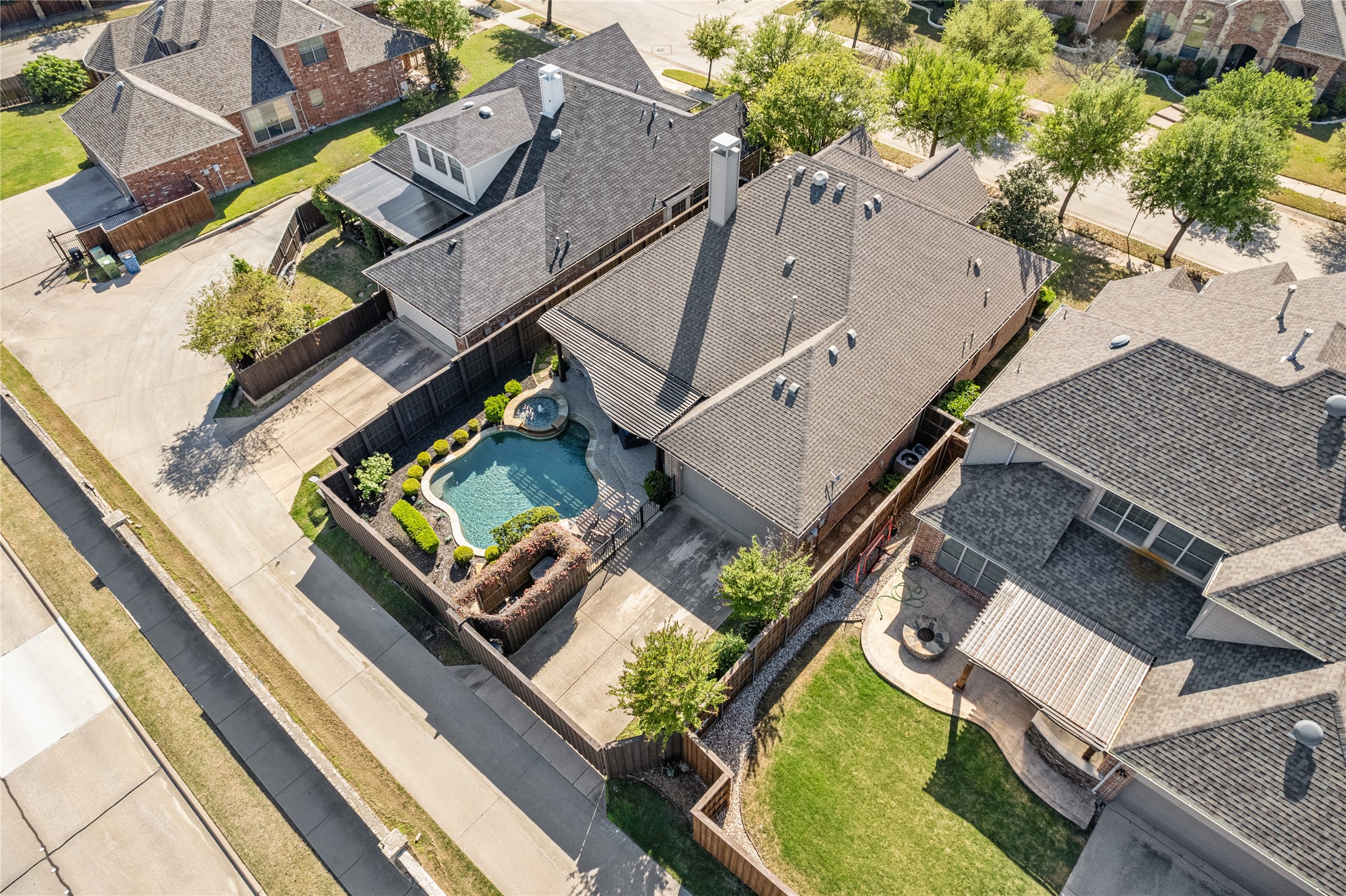 429 S Hampton Court