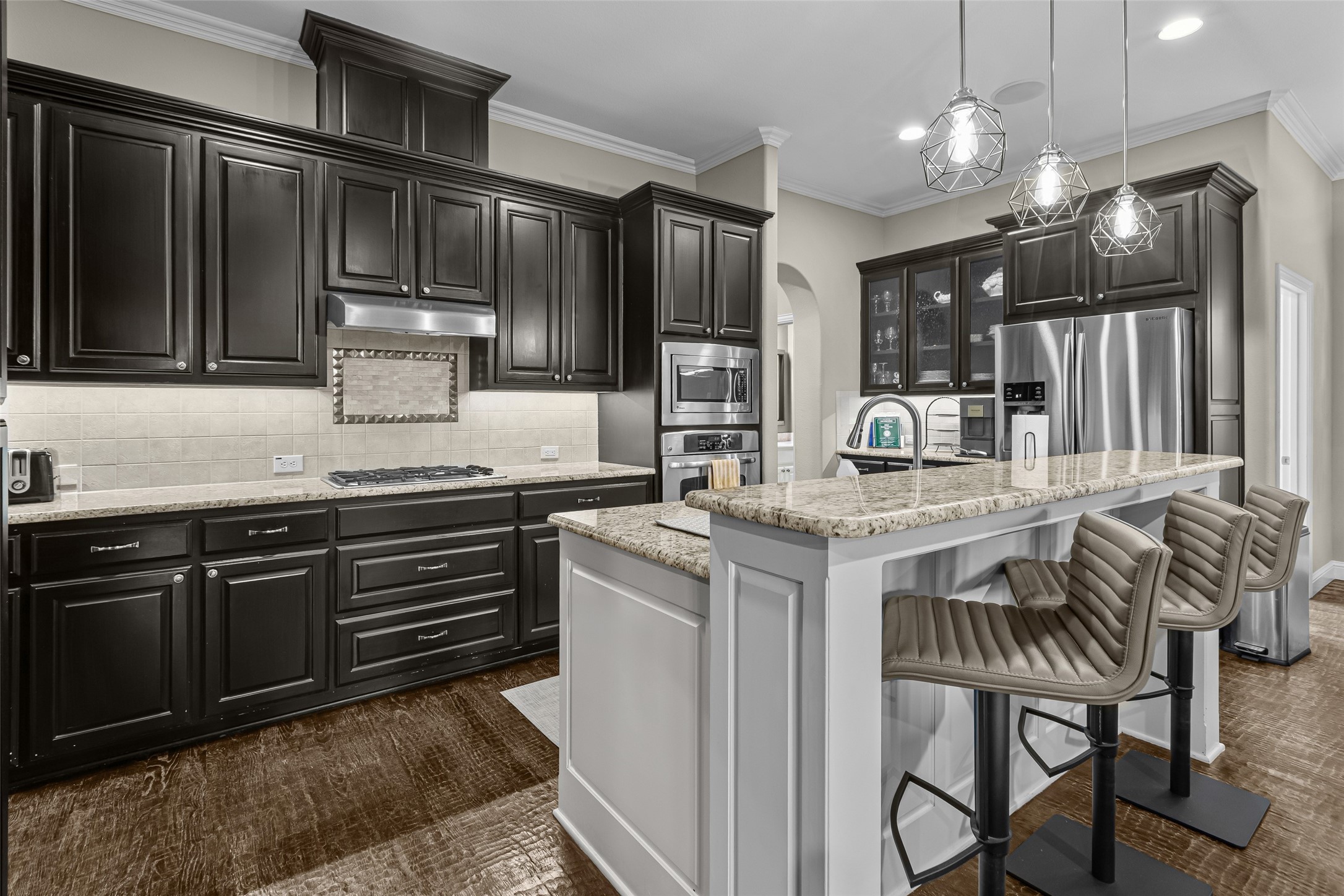 429 S Hampton Court
