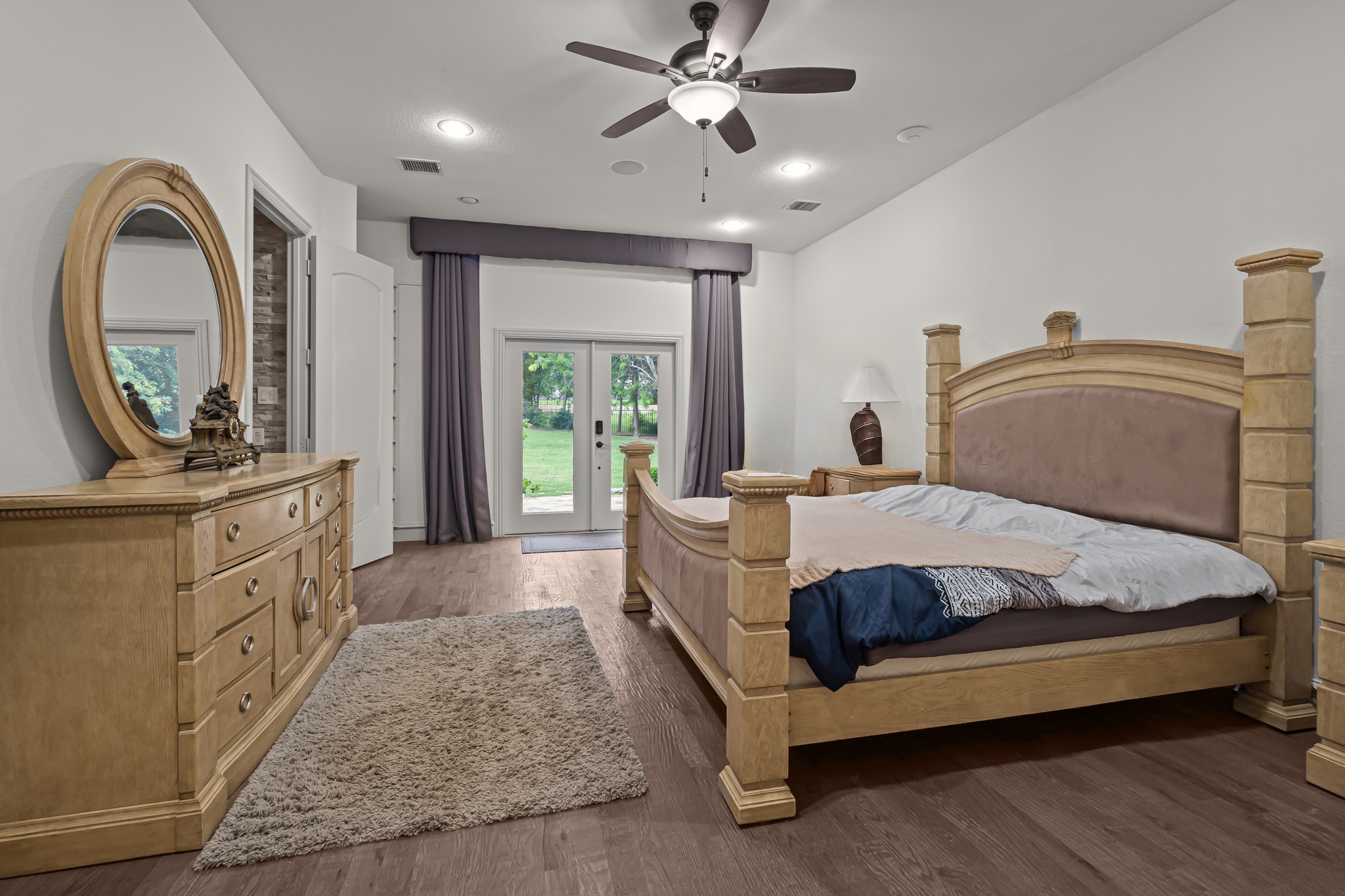 4401 Wolf Court