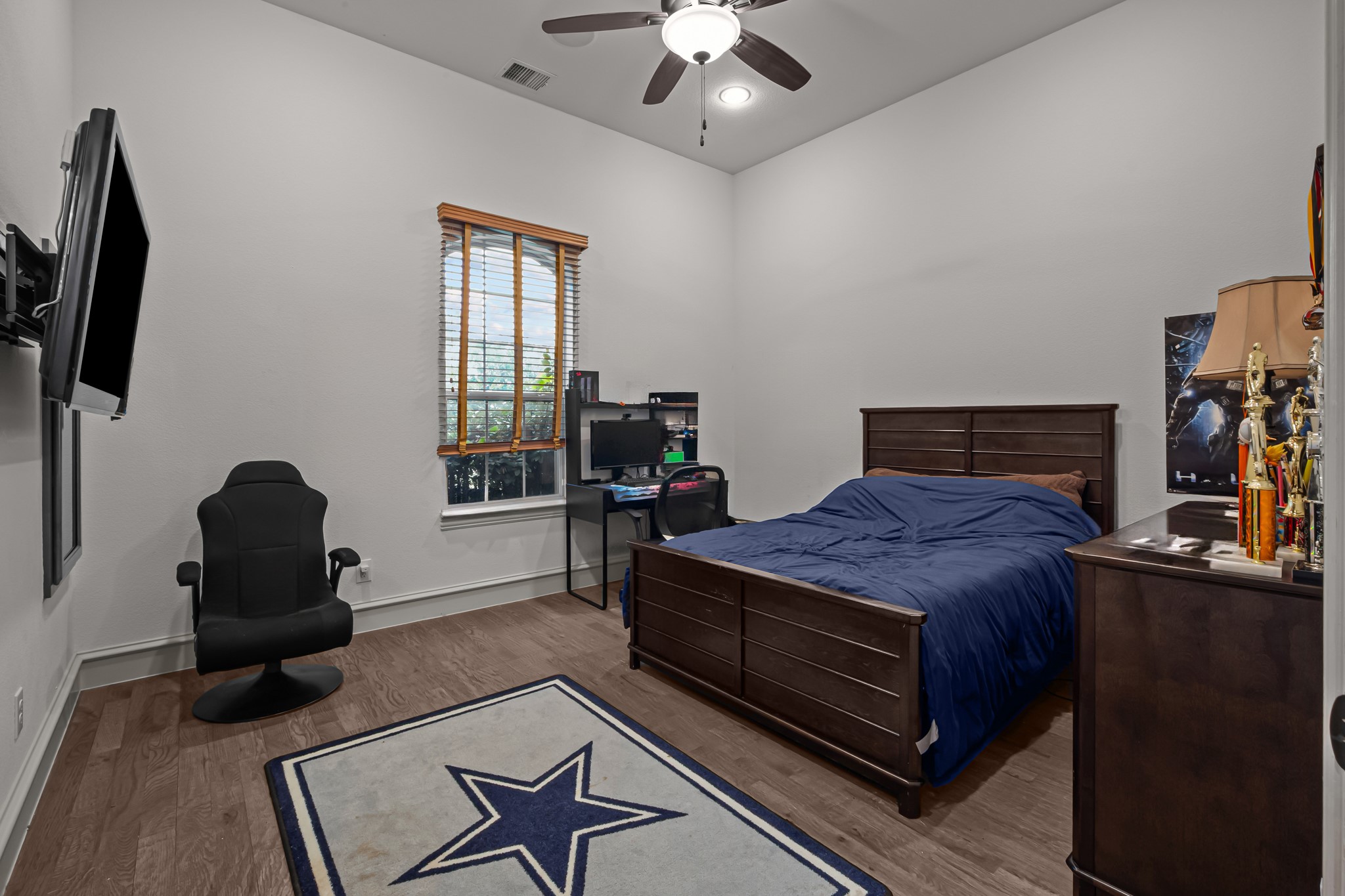 4401 Wolf Court