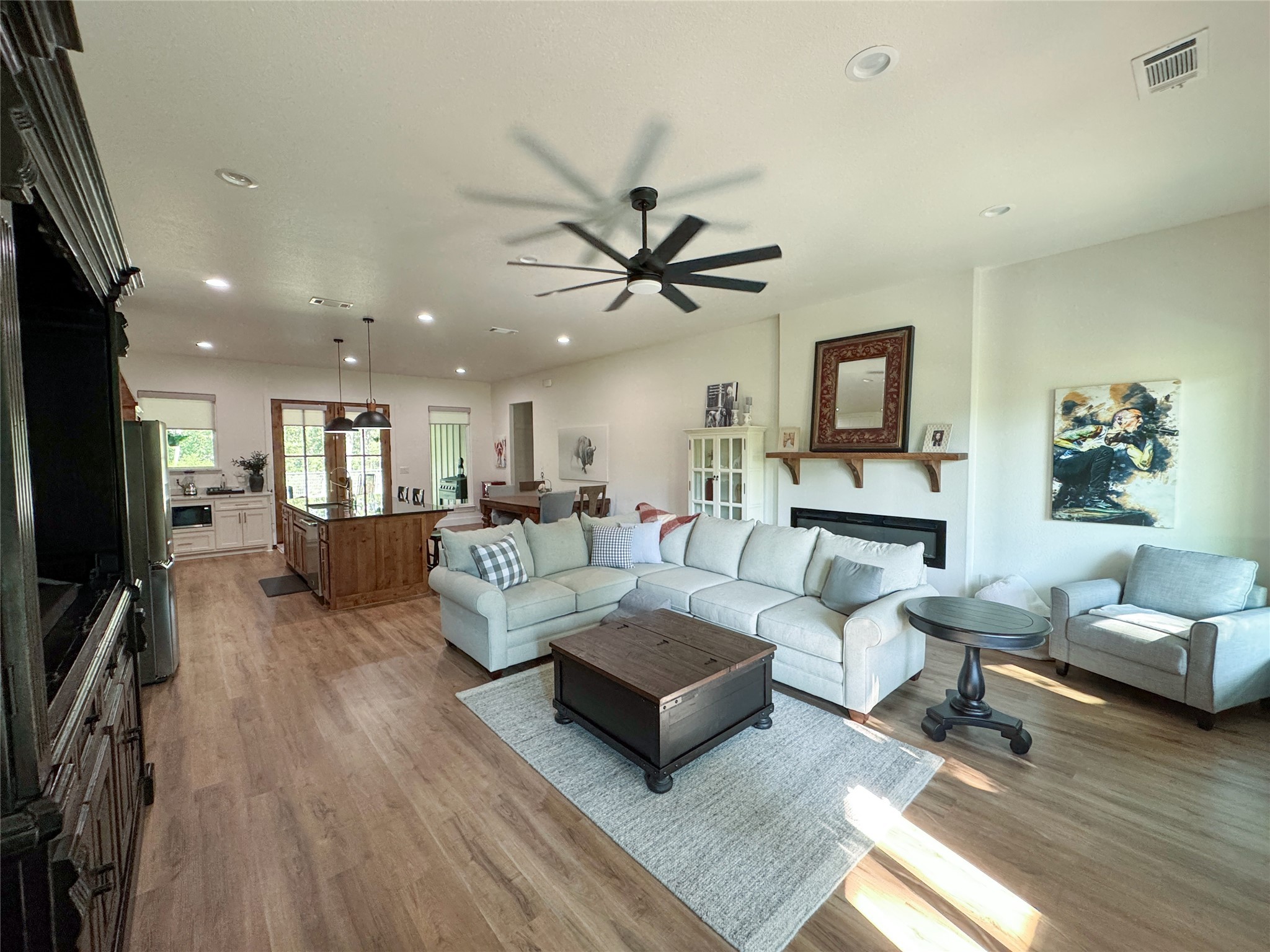 1513 Desvoignes Road