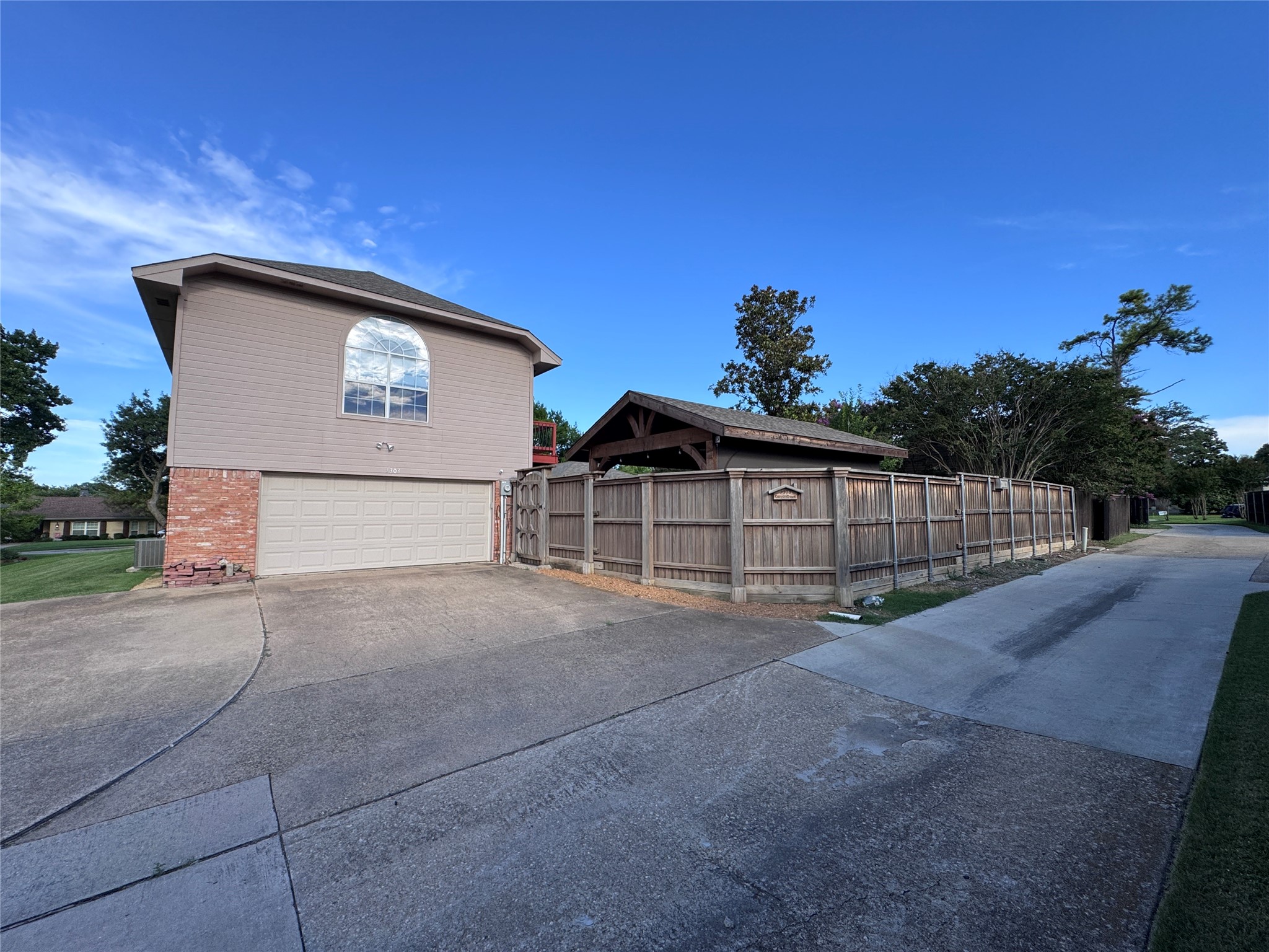 3303 Canyon Creek Drive